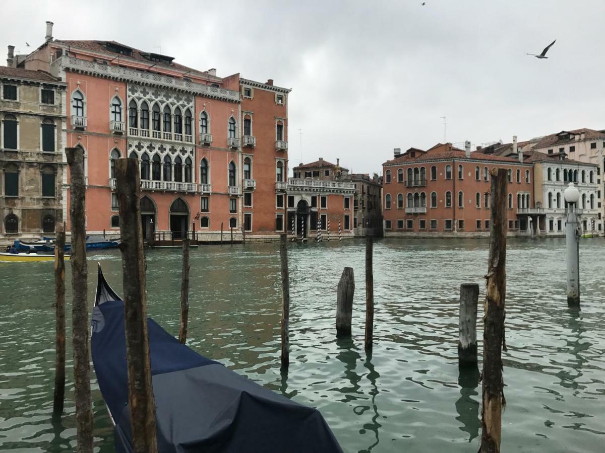 Palazzo Grassi And Accademia Bridge Superb House Leilighet Venezia Eksteriør bilde